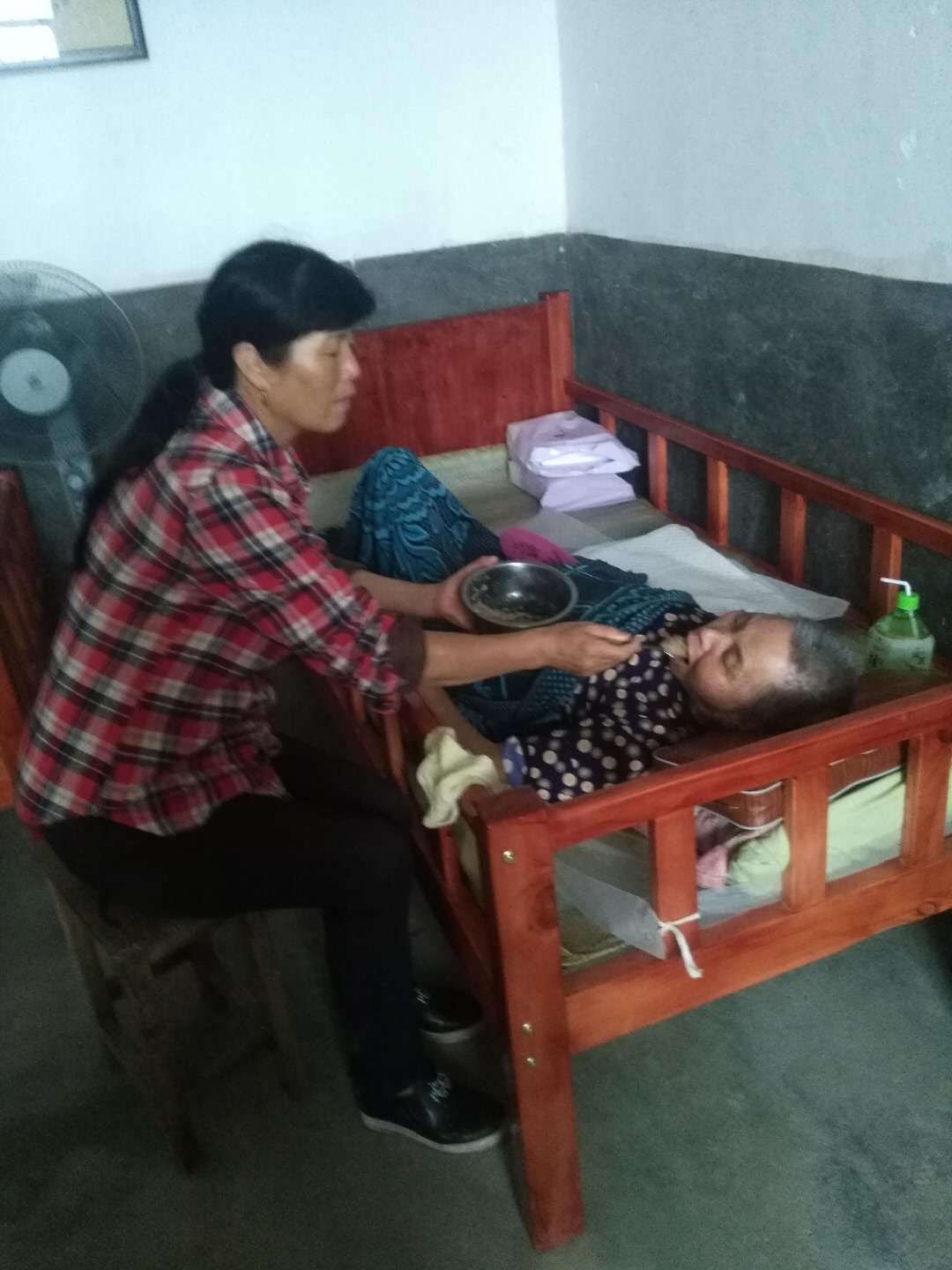 src=http---p9.pccoo.cn-yp-20180602-2018060217210032763951_1080_1440.jpg&refer=http---p9.pccoo.jpg