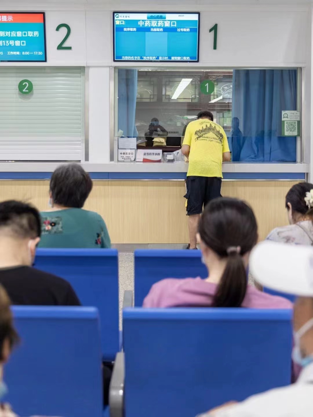西岗沈阳家政陪诊专业陪诊师多少钱|推荐沈阳静恩家政陪诊陪护服务公司