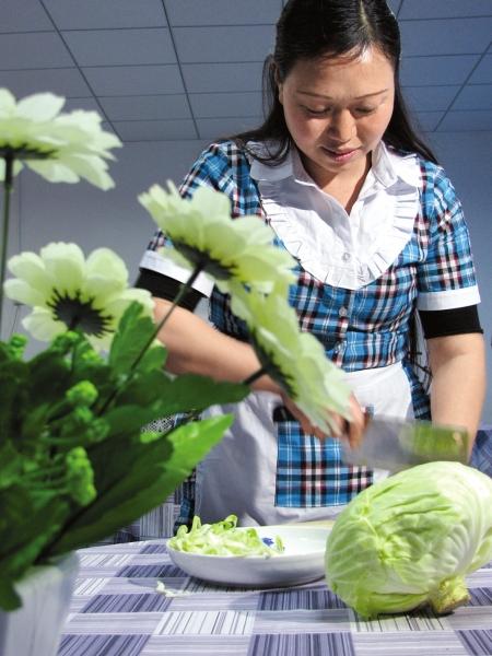 辽宁沈阳高端家政公司优选优秀钟点工|小时工|做饭阿姨保洁多少钱