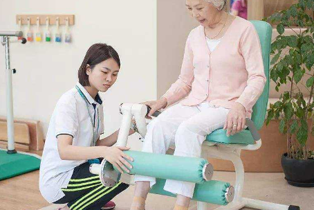 甘井子沈阳静恩家政保姆护工公司用心筛选护工私人定制服务